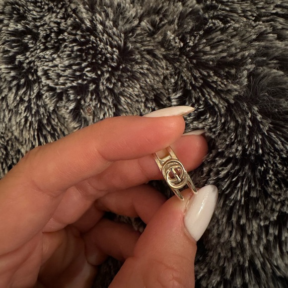 Gucci Interlocking Thin Open Band - Picture 7 of 12